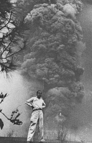 Erupción del volcán Paricutín en Michoacán, México. 1943