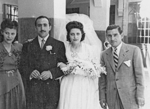 Boda de Julio Souza e Isabel Abad. a los extremos: Concha González y Eugenio Pérez