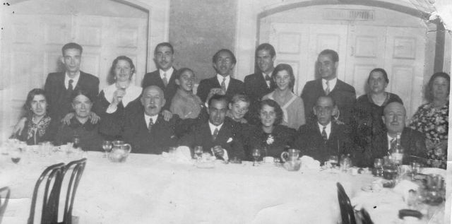 Boda de Luisa y Paco (1935) Africa Souza, Africa Fernández, Pedro, María y Rosita Gonzalez
